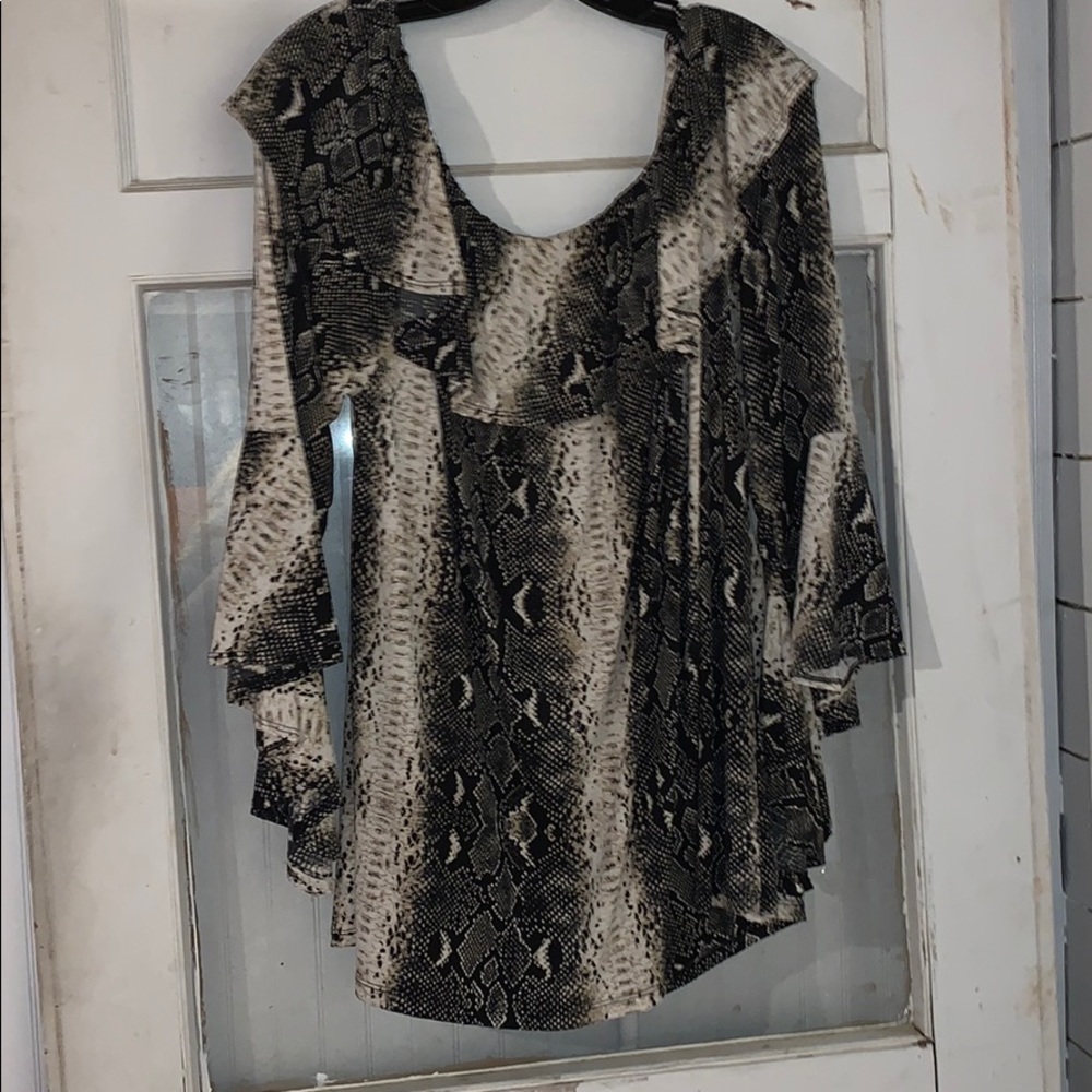L&B plus size off shoulder snake print top